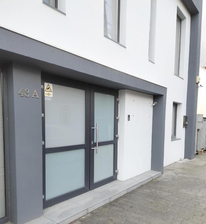 Apartament De Lux Cu Terasa Lägenhet Timişoara Exteriör bild